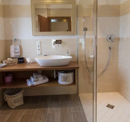 Hotel Alpenblick 3*