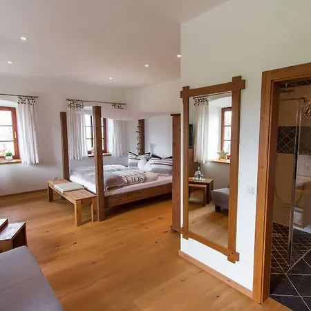 Alpenblick Otel 3*